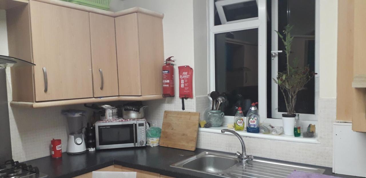 7, Cranehouse Brangbourne Road One Big Double Room Available On Reasonable Price, Shared Flat Лондон Экстерьер фото