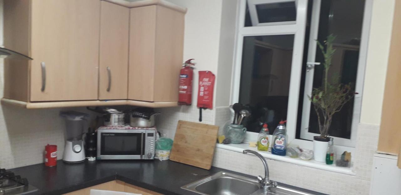 7, Cranehouse Brangbourne Road One Big Double Room Available On Reasonable Price, Shared Flat Лондон Экстерьер фото